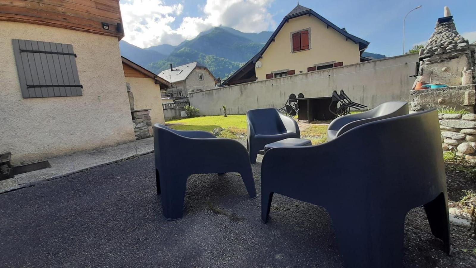 Appartement Cocoon Avec Jardin Et Vue Montagne Laruns Εξωτερικό φωτογραφία